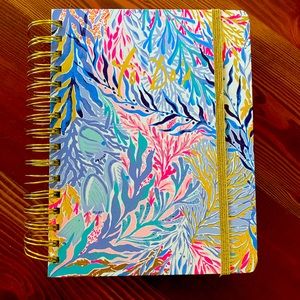 Lilly Pulitzer To Do Planner in Kaleidoscope Coral